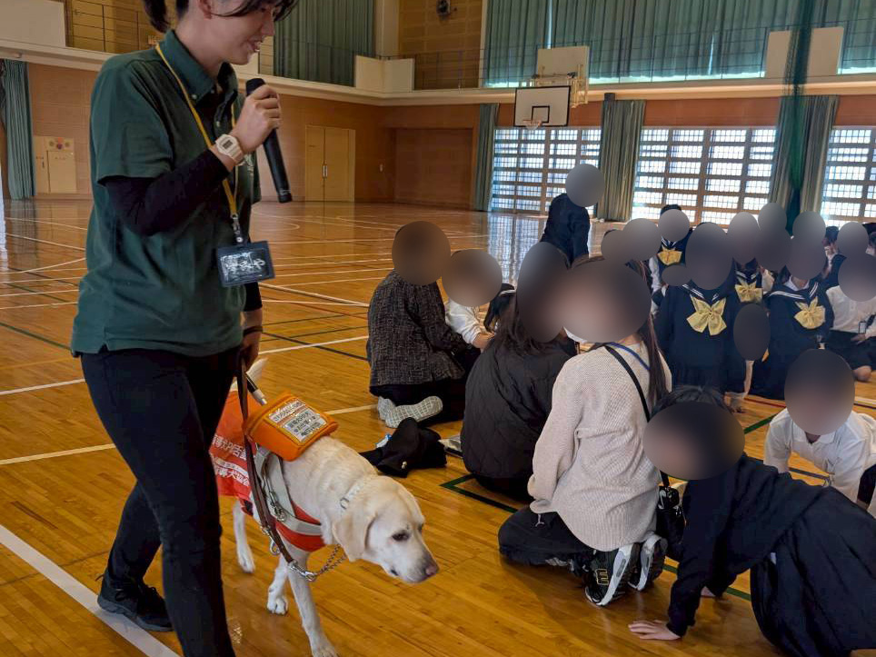 盲導犬小学校キャラバン授業